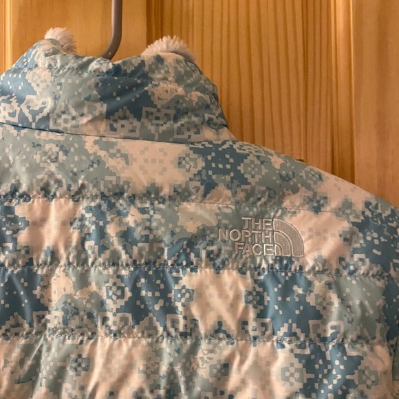 The North Face Girls Reversible Mossbud Swirl Coat XL - Picture 7 of 8